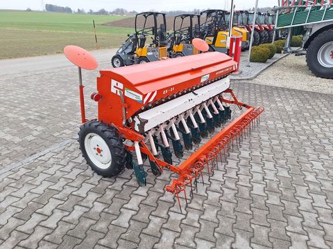 [3342-6406144-6.jpg]