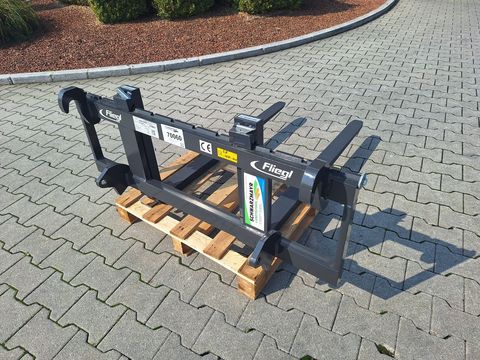 [3342-6427683-2.jpg]