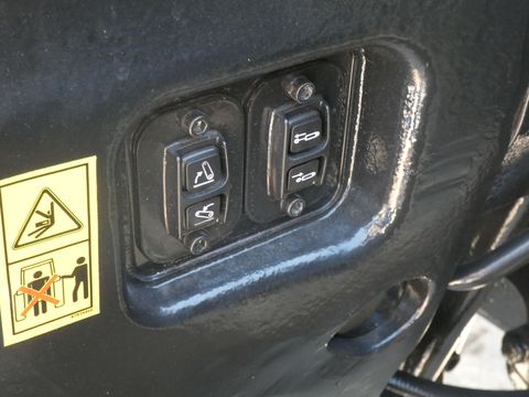 [3342-6503024-10.jpg]