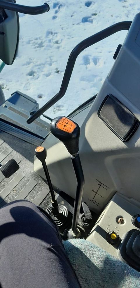 [3342-6633873-11.jpg]