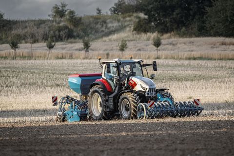 [3342-6664192-0.jpg]