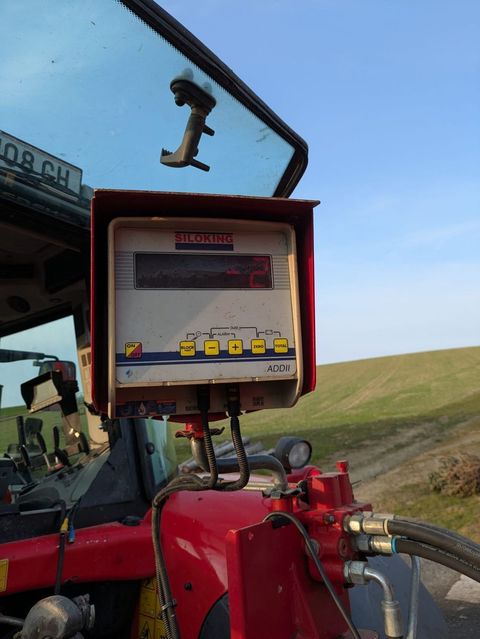 [3342-6706426-4.jpg]