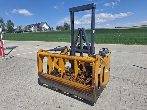[3342-6729455-3.jpg]