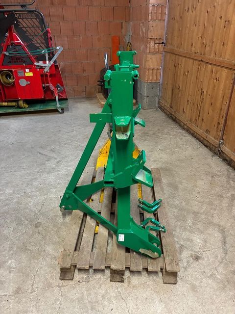 [3342-6750983-2.jpg]