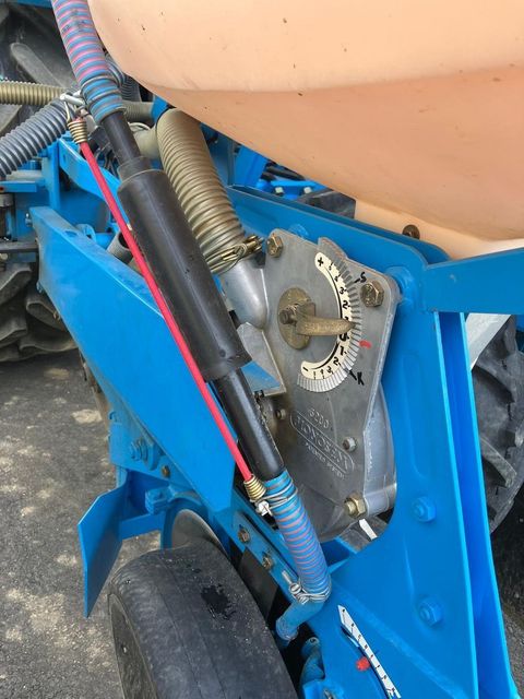 [3342-6760780-8.jpg]