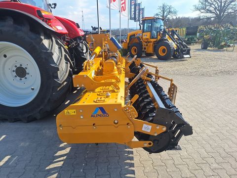 [3342-6765924-8.jpg]