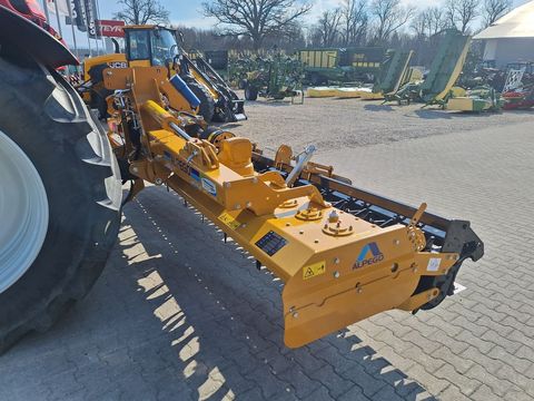 [3342-6765924-9.jpg]