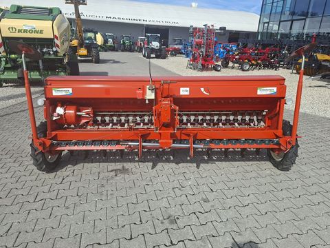 [3342-6959641-7.jpg]