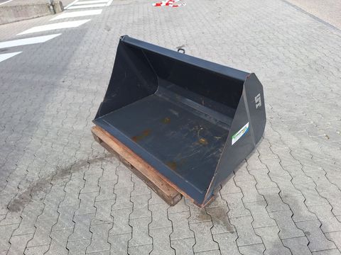 [3342-7283729-3.jpg]
