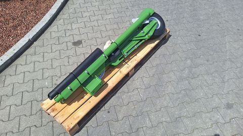 [3342-7443112-1.jpg]