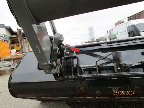 [3358-4292149-2.jpg]