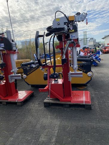 [3372-3861414-0_1.jpg]