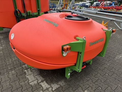 [3372-4485664-1.jpg]