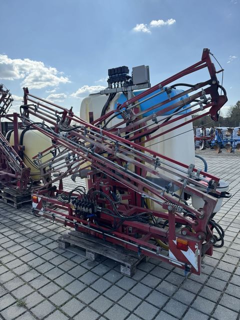 [3372-5489931-2.jpg]