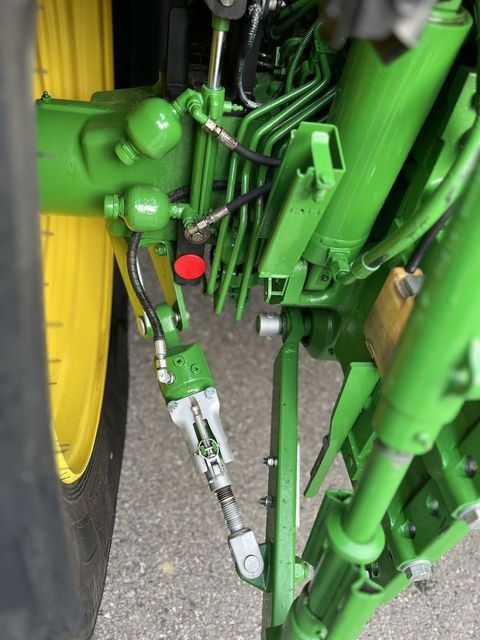 [3372-6495940-2.jpg]