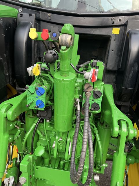 [3372-6495940-3.jpg]