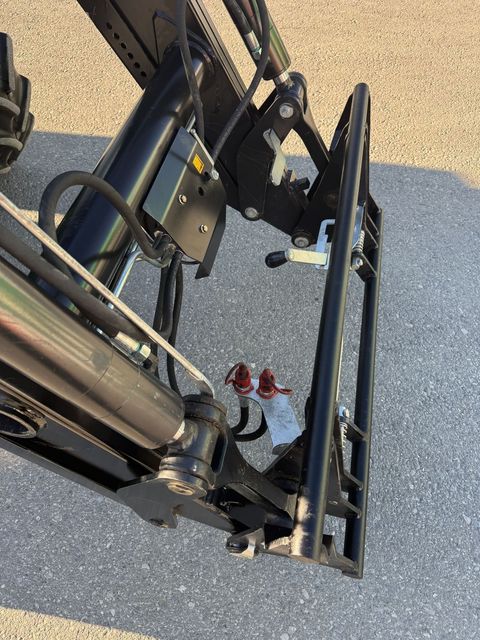 [3372-6765874-7.jpg]