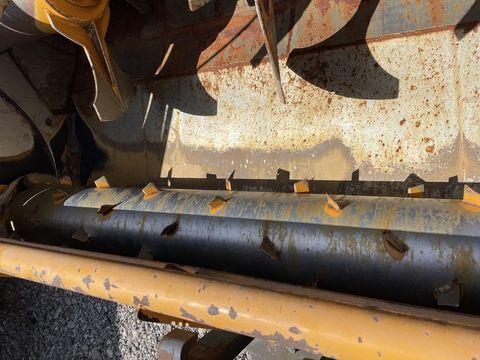 [3379-3158733-2.jpg]