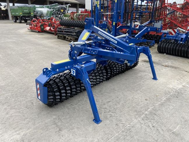 [3379-3430623-0_1.jpg]