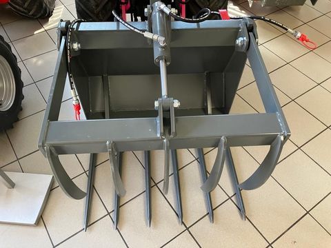 [3379-3598637-1.jpg]