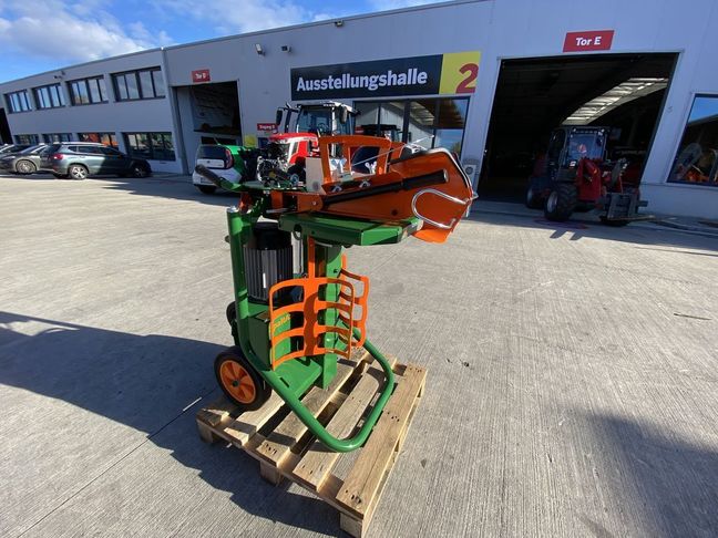 [3379-3905223-0_1.jpg]