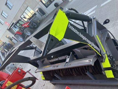 [3379-4077763-3.jpg]