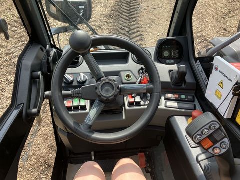 [3379-4361927-5.jpg]