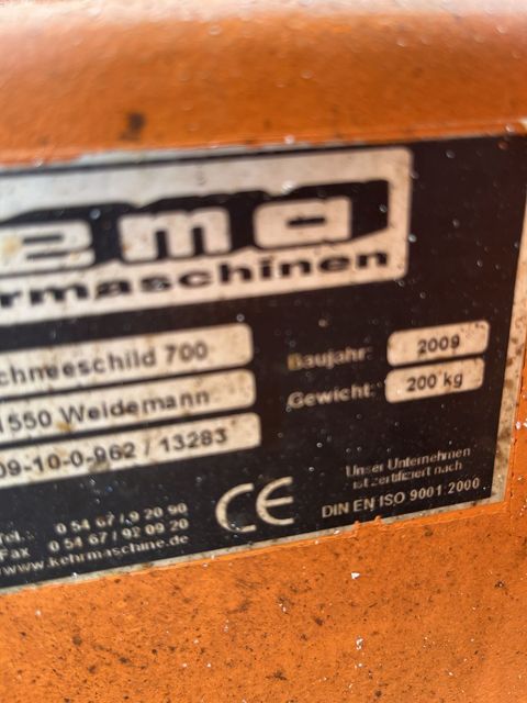 [3379-4530749-1.jpg]