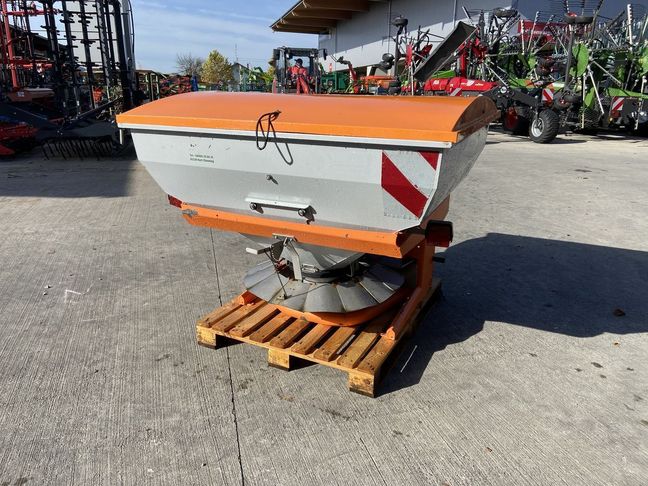 [3379-4598903-0_1.jpg]