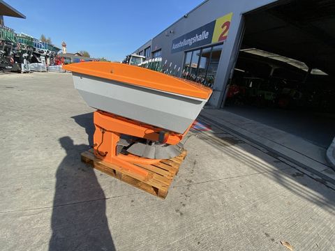 [3379-4598903-1.jpg]