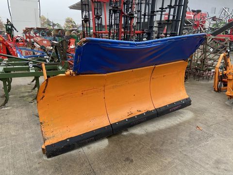 [3379-4675938-1.jpg]