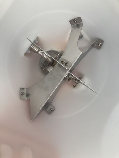 [3379-4717476-4.jpg]