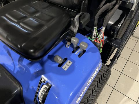 [3379-4723086-1.jpg]