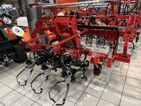 [3379-4901877-2.jpg]