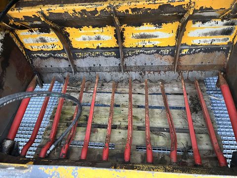 [3379-5186451-3.jpg]