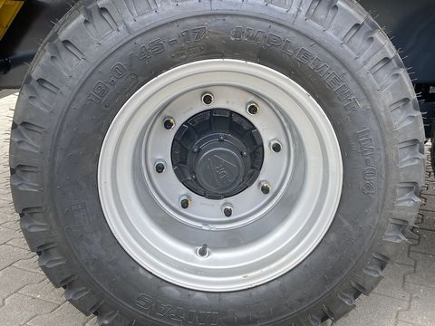 [3379-5489512-9.jpg]