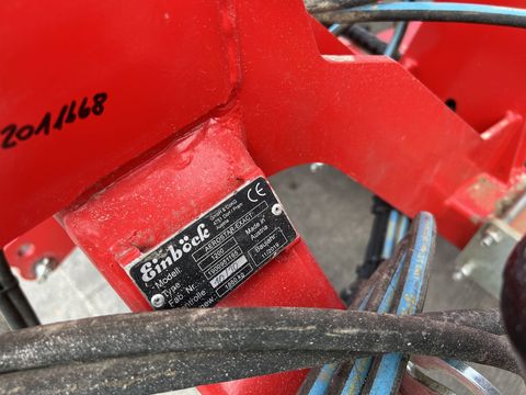 [3379-5529774-0.jpg]