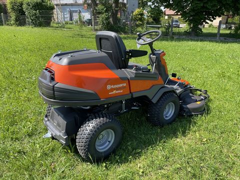 [3379-5721811-12.jpg]