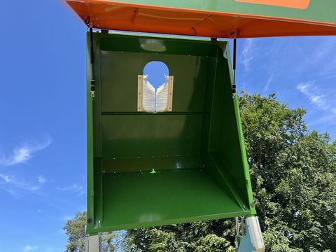 [3379-5795540-12.jpg]