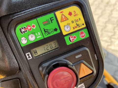 [3379-5899911-8.jpg]