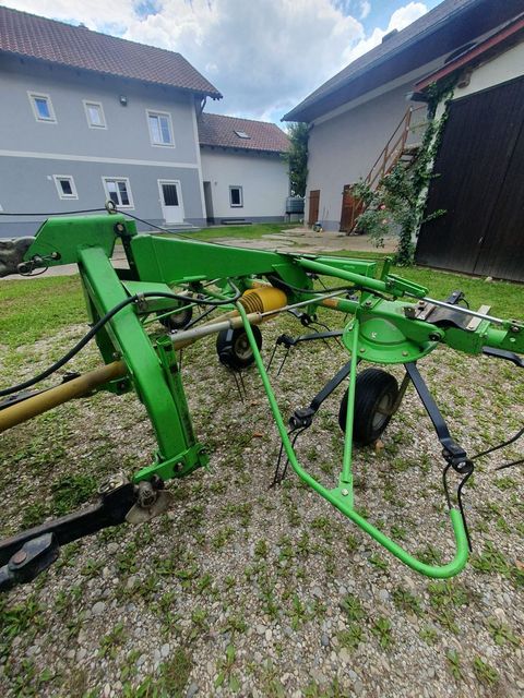 [3379-5969974-2.jpg]