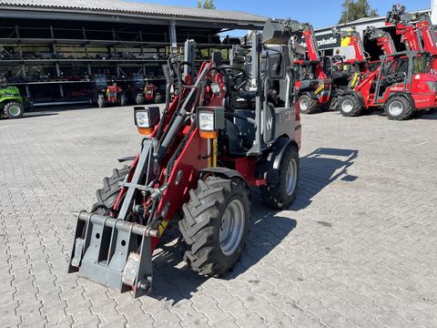 [3379-6075677-4.jpg]