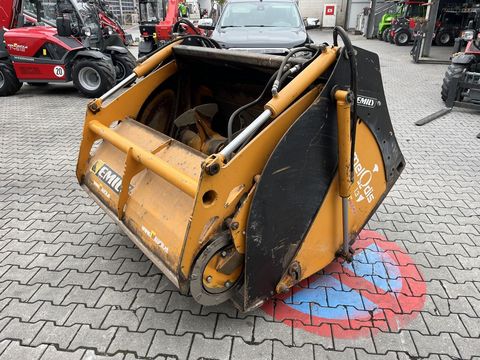 [3379-6223066-1.jpg]