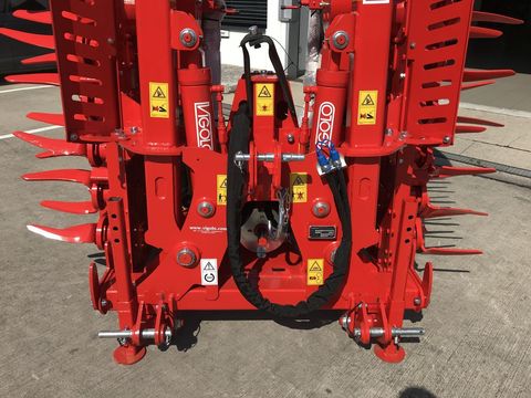 [3379-6255842-8.jpg]