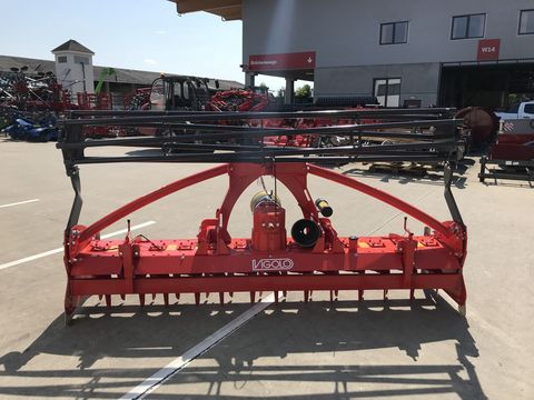 [3379-6256112-5.jpg]