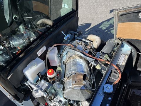 [3379-6261932-19.jpg]