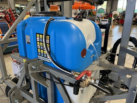 [3379-6286000-2.jpg]