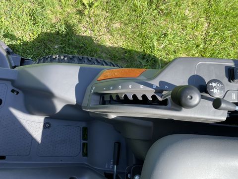 [3379-6293586-5.jpg]