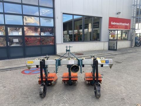 [3379-6325462-1.jpg]