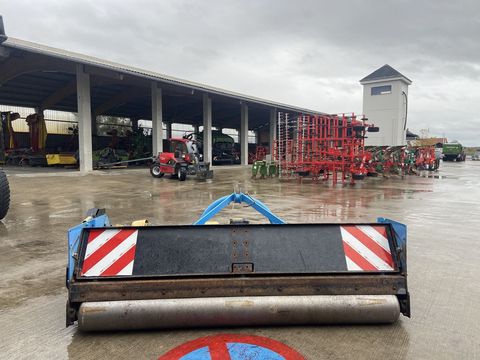 [3379-6376668-3.jpg]